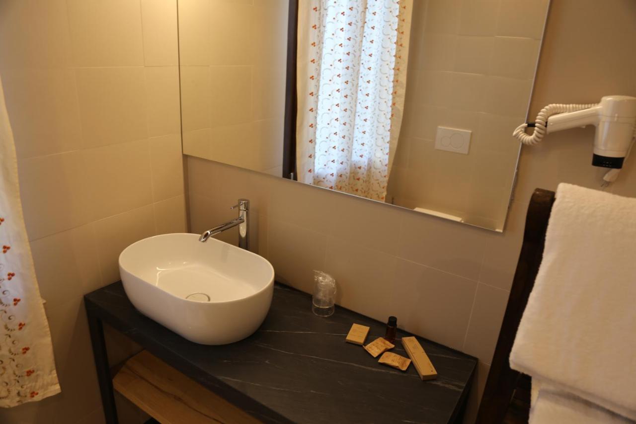 La Puraza Comfort Rooms Rimini Exterior photo