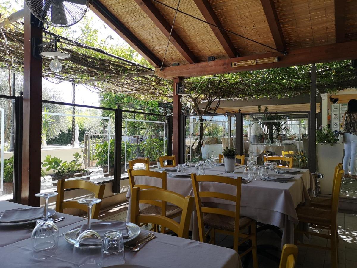 La Puraza Comfort Rooms Rimini Exterior photo