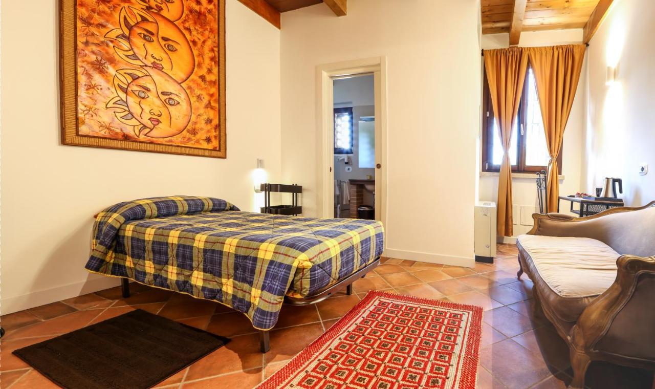 La Puraza Comfort Rooms Rimini Exterior photo